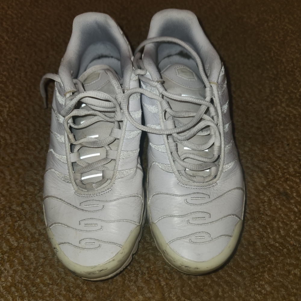 Nike Mens Air Max Plus AJ2029-100 White Leather Athletic Shoes Sneakers Size 8